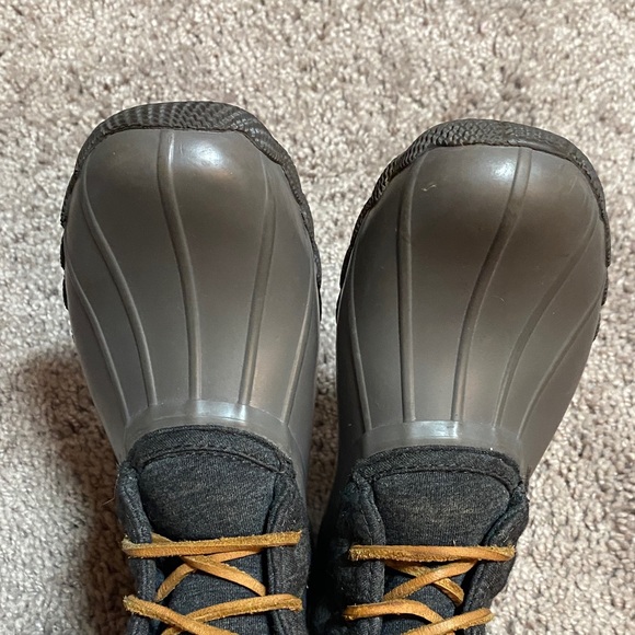 Sperry Kids Charcoal and Grey quilted Waterproof Duck Boots size 1 - Picture 6 of 17